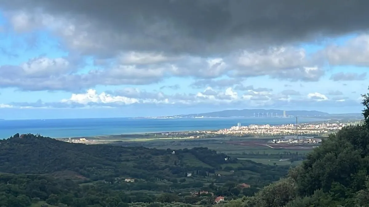 Elegante Appartamento In Un Casolare Toscano Scarlino 0*,